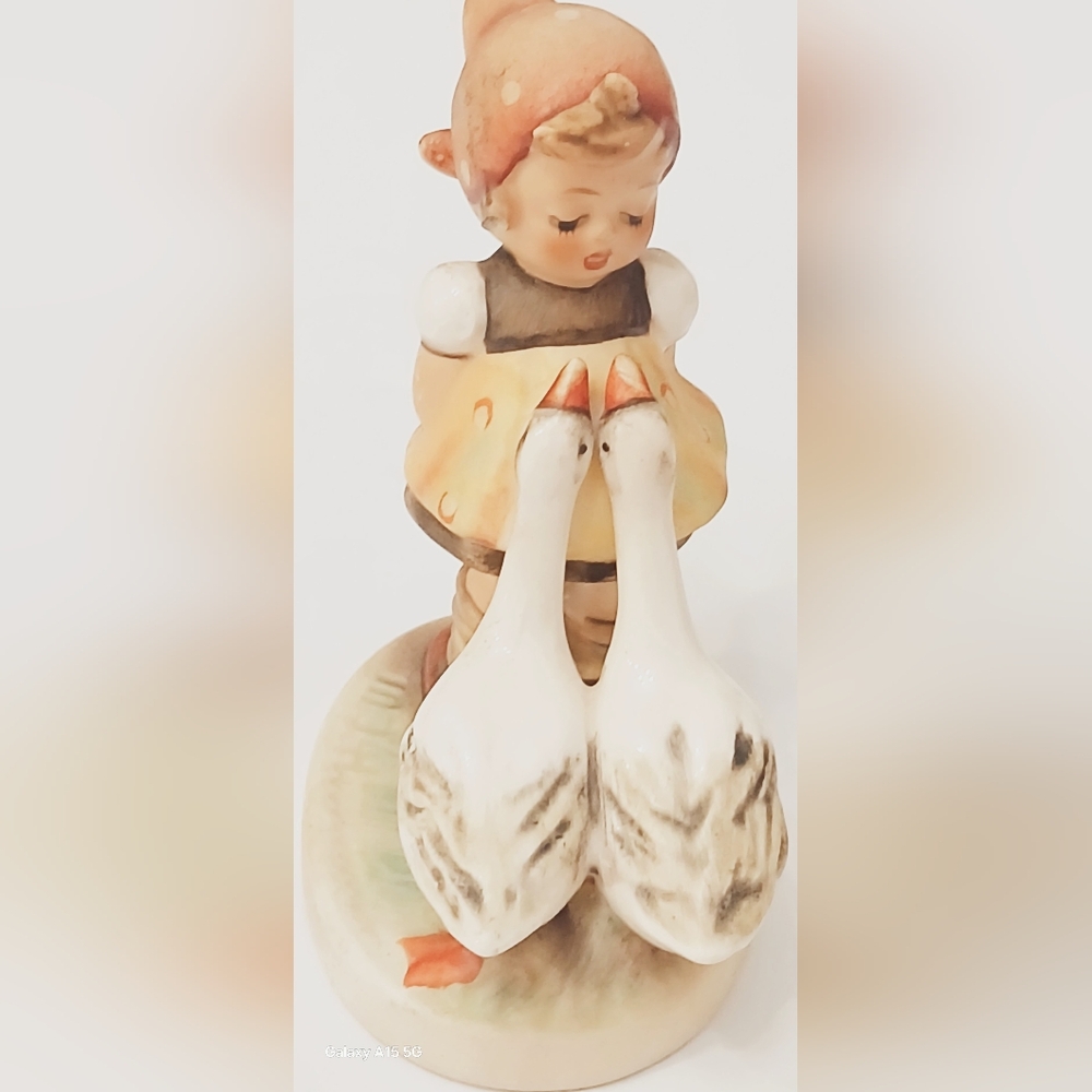 Vintage figurine Hummel Goose Girl 47 3/0 made in Germany